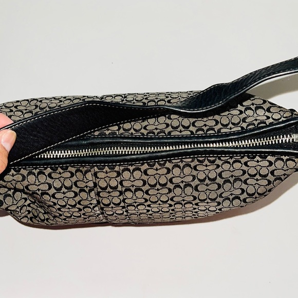 Coach Shoulder Bag - Picture 10 of 10